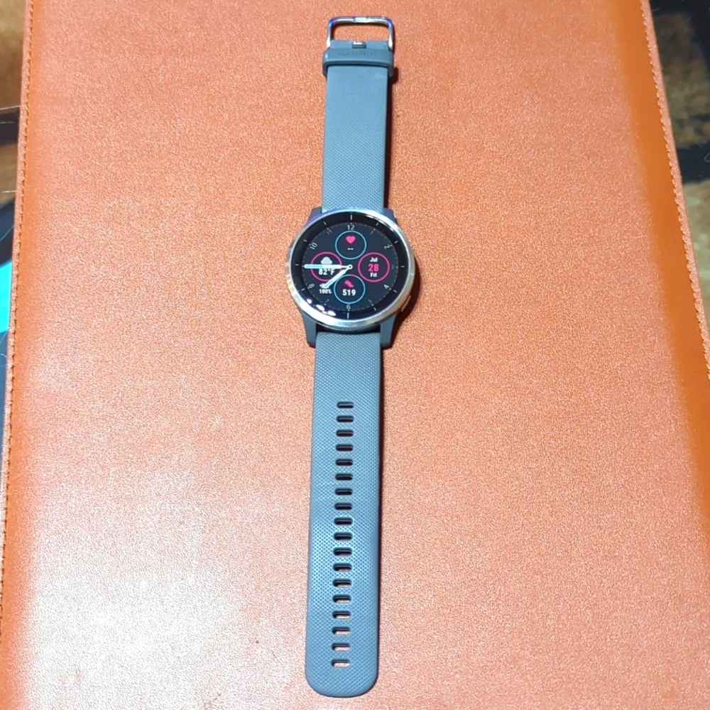 Garmin Vivoactive 4